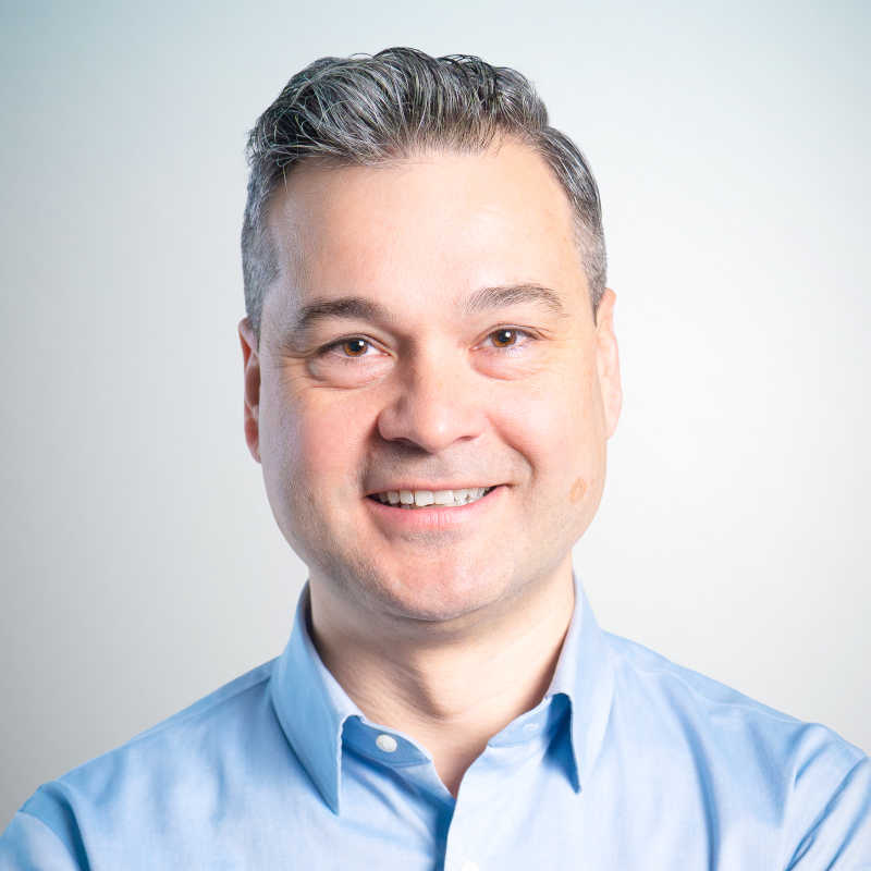 Portrait Dan Tusaliu